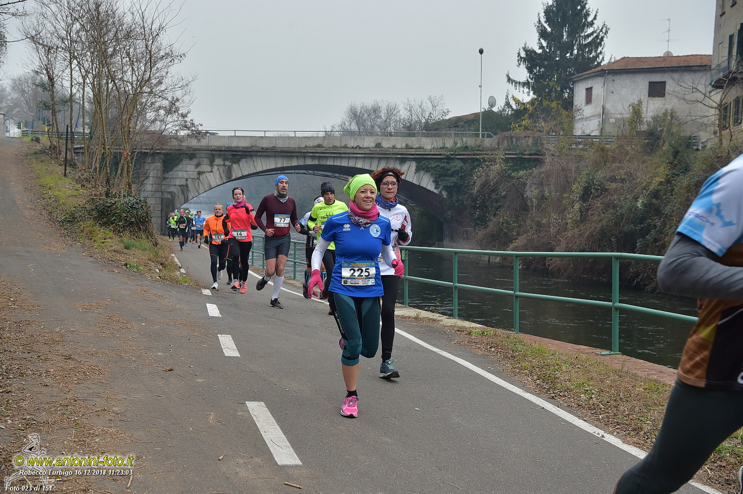 Foto 023 di 151