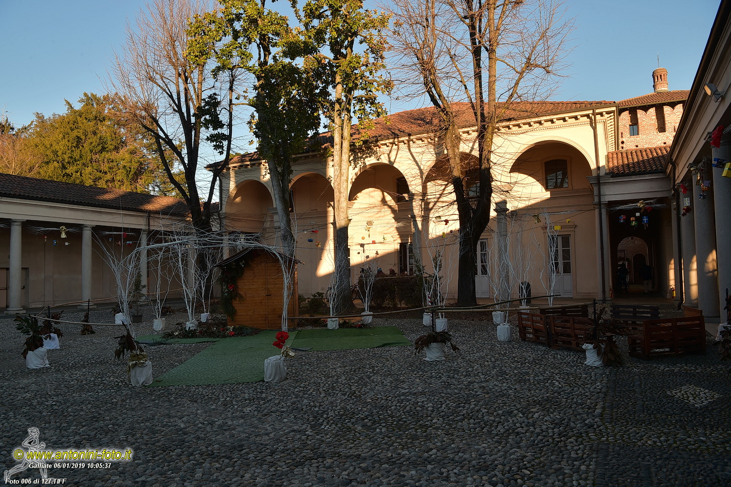 Foto 006 di 127