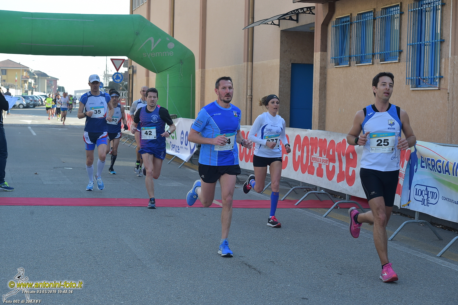 Foto 002 di 204