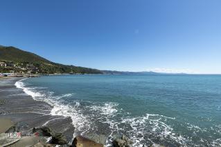 Foto 07 di 28