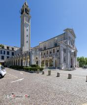 Foto 09 di 28