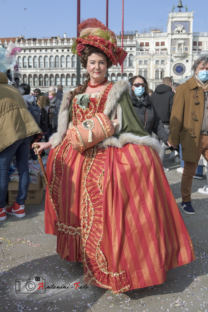 Foto 044 di 142