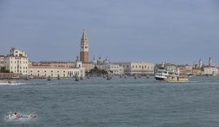 Foto 001 di 142