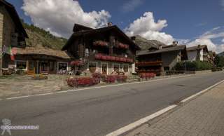 Foto 03 di 59