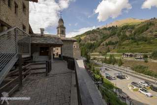 Foto 14 di 59