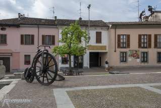 Foto 37 di 39