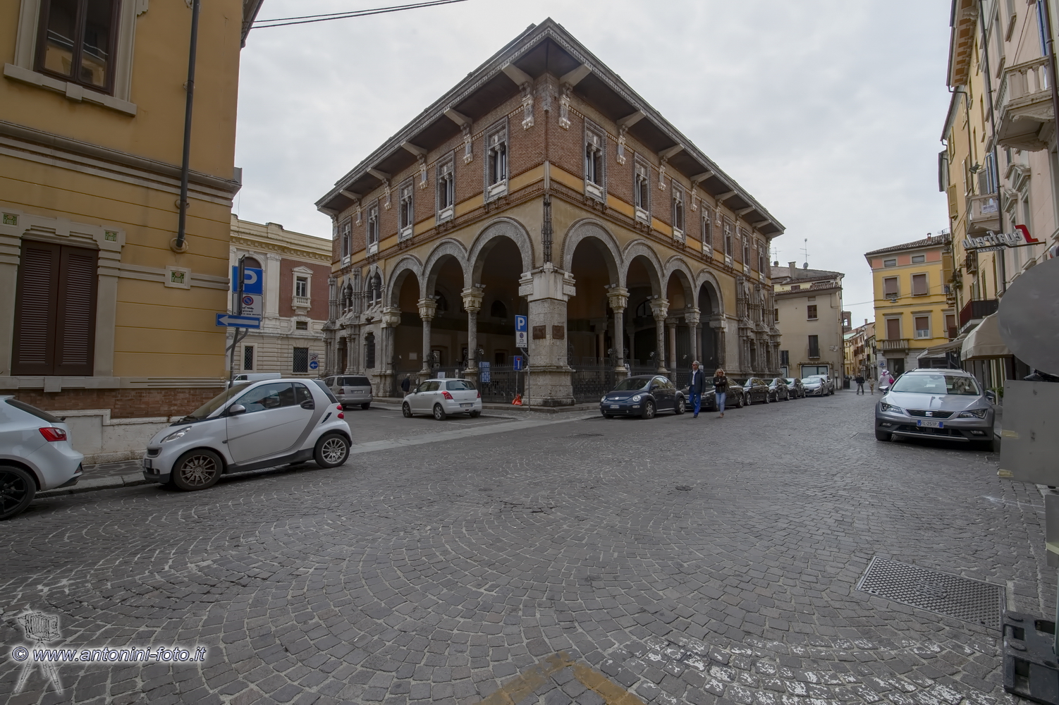 Foto 065 di 108