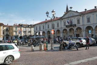 Foto 23 di 38