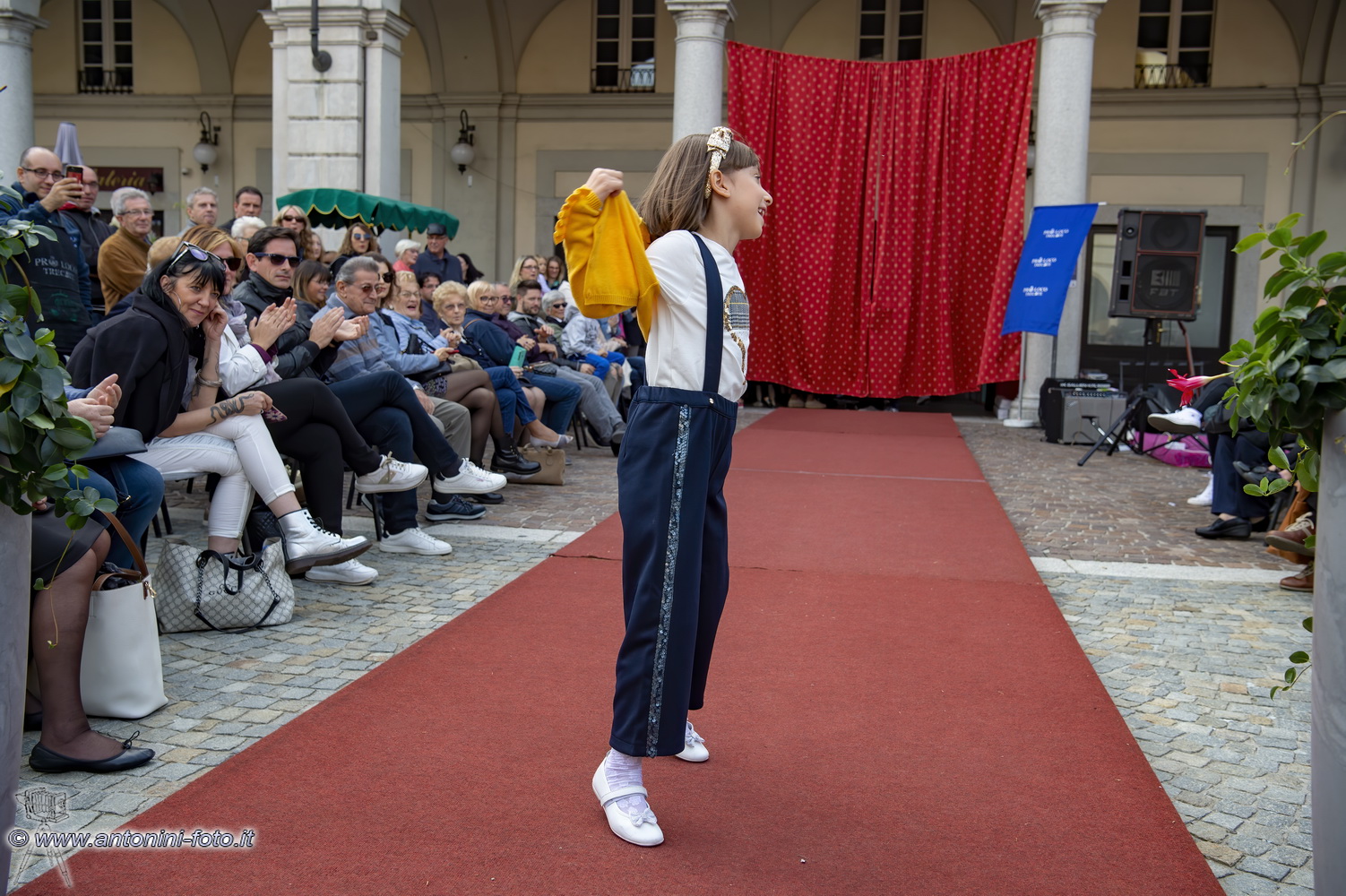 Foto 065 di 140