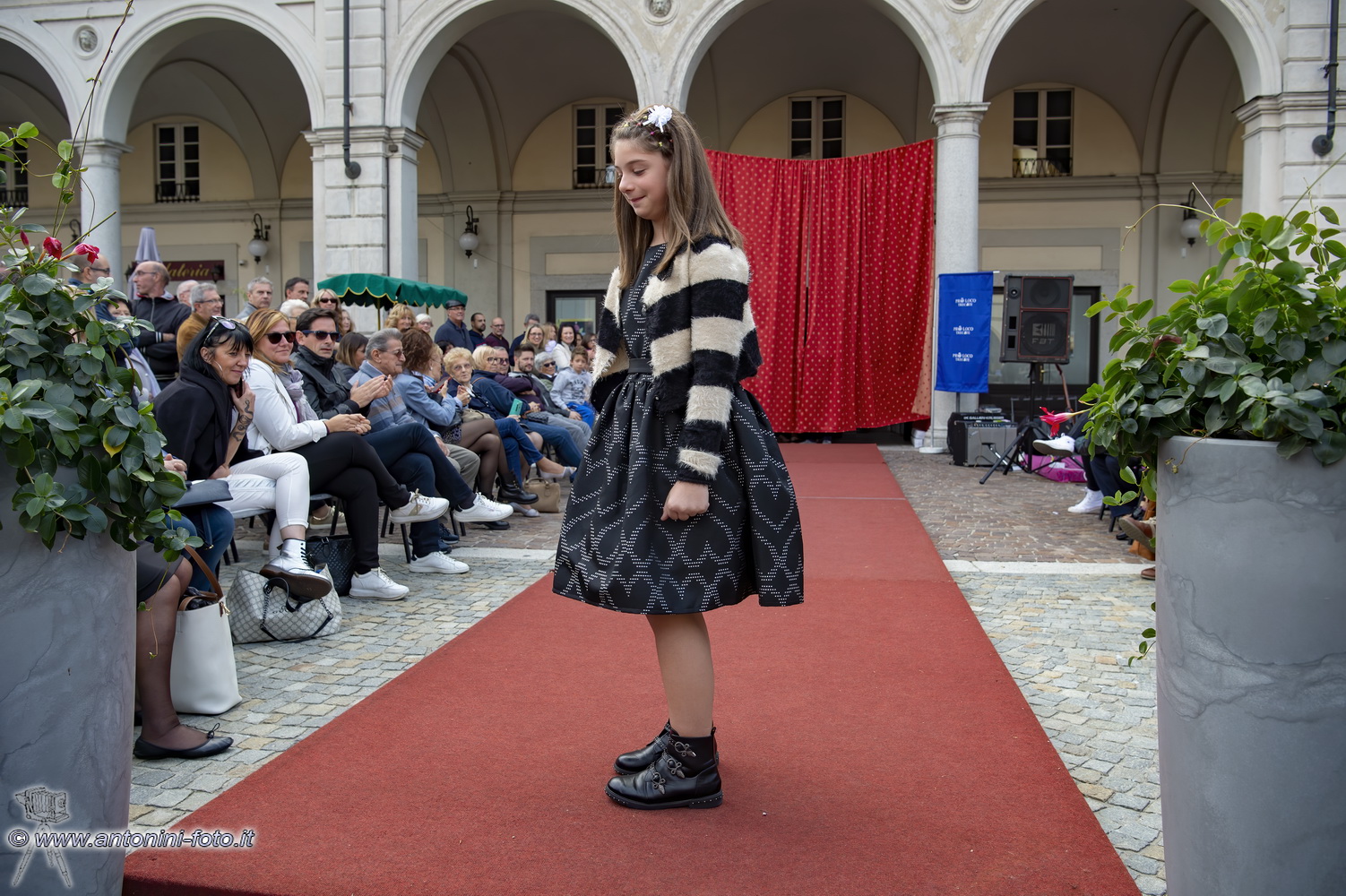 Foto 083 di 140
