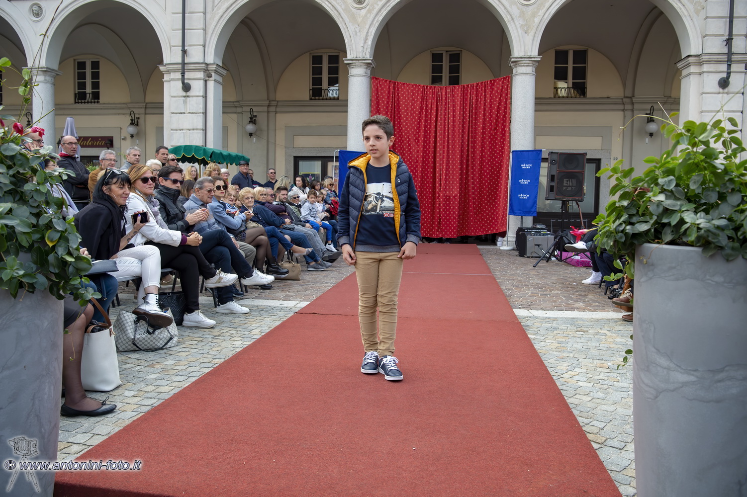 Foto 089 di 140