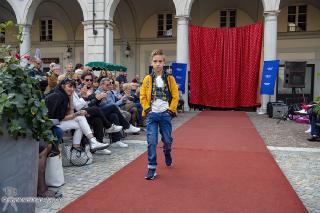 Foto 071 di 140