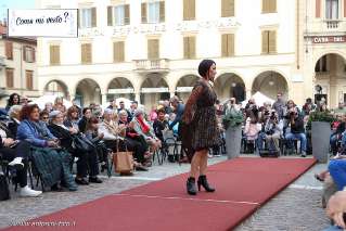 Foto 34 di 85