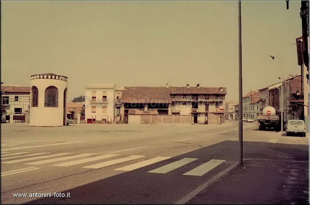 Piazza S. Maria 1972