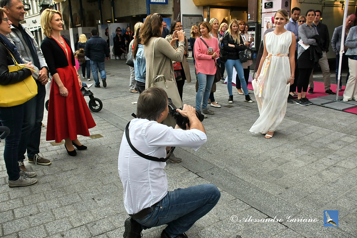 Foto 007 di 215