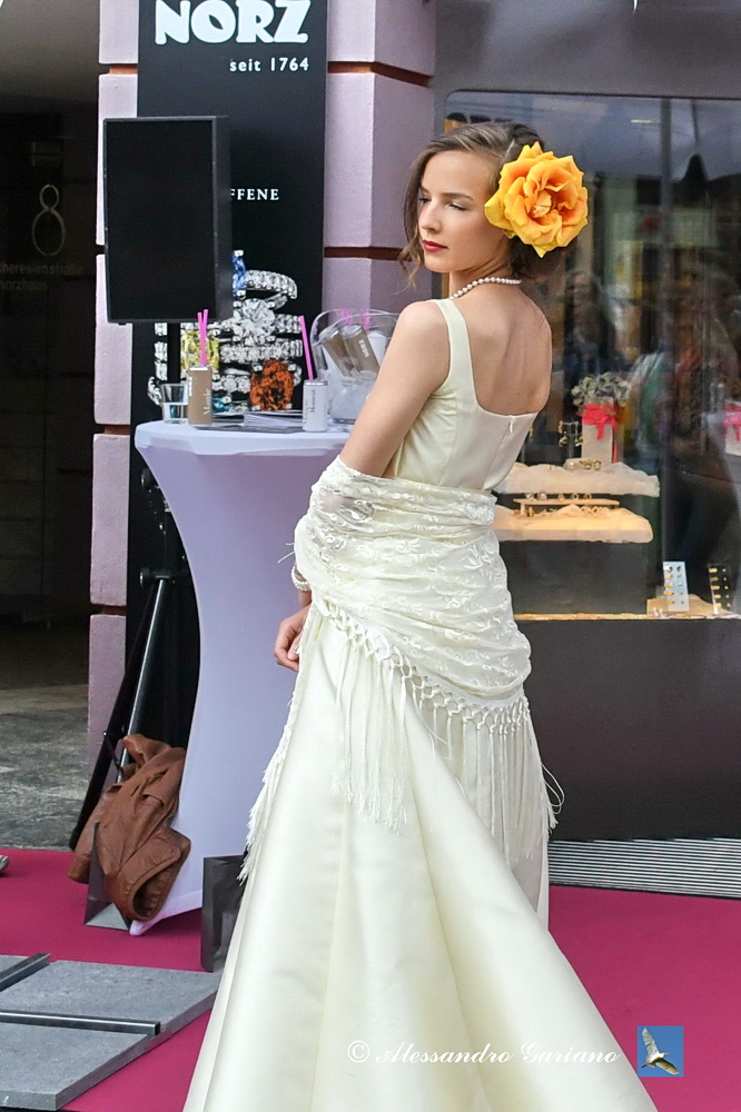 Foto 049 di 215