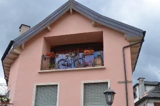 Foto 21 di 23