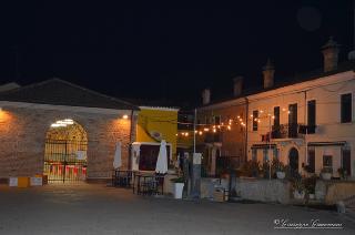 Foto 077 di 206