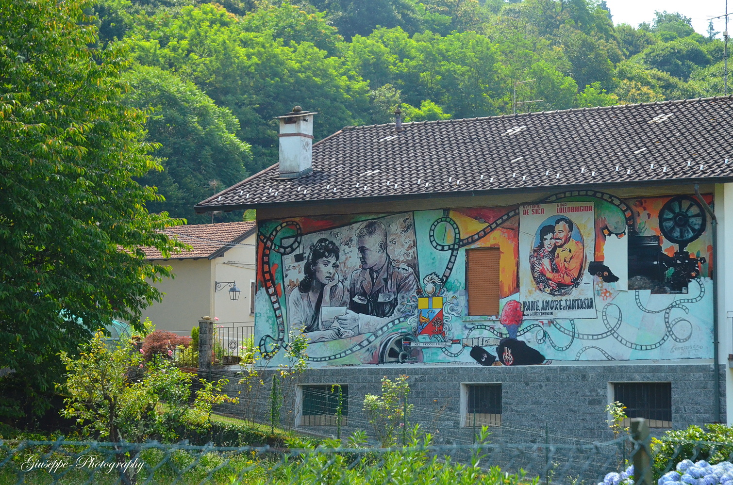 Foto 20 di 74