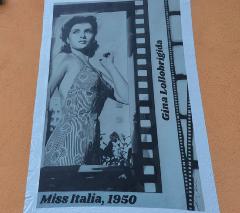 Foto 14 di 74