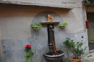 Foto 36 di 61