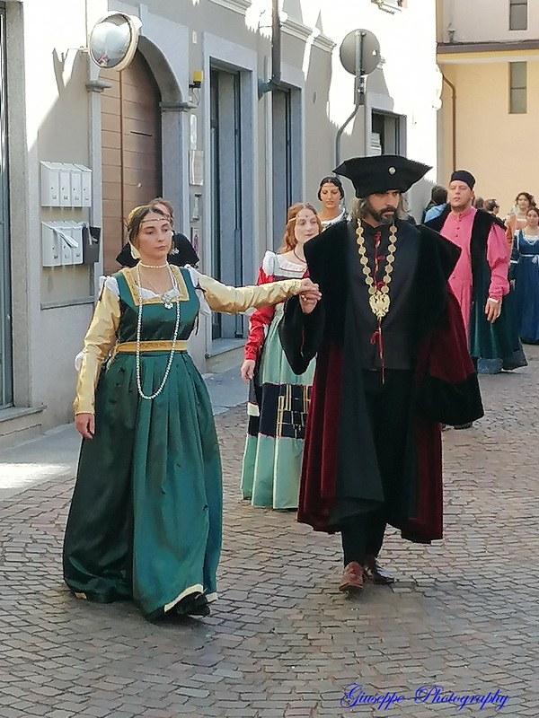 Foto 002 di 133