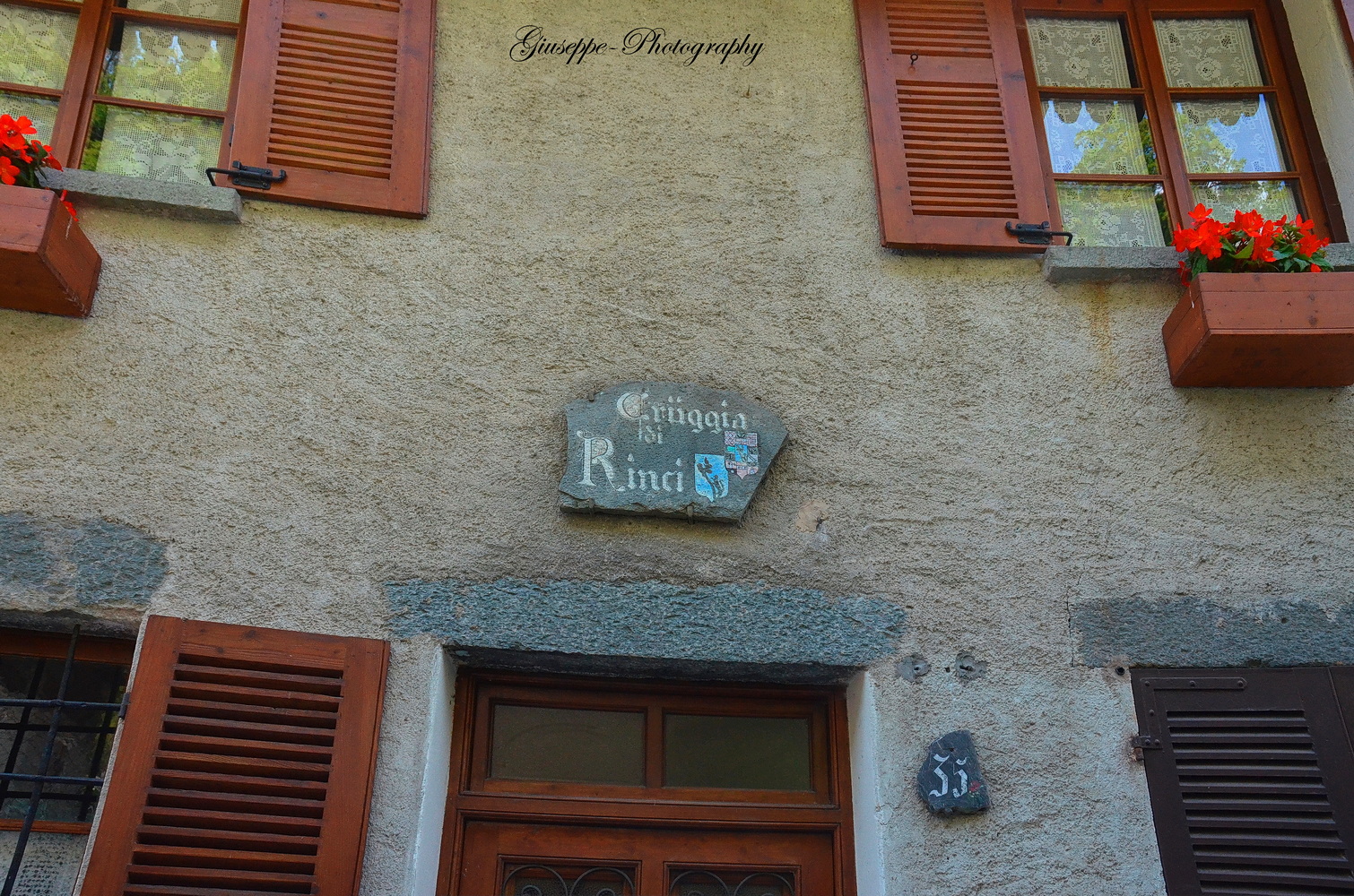 Foto 16 di 69