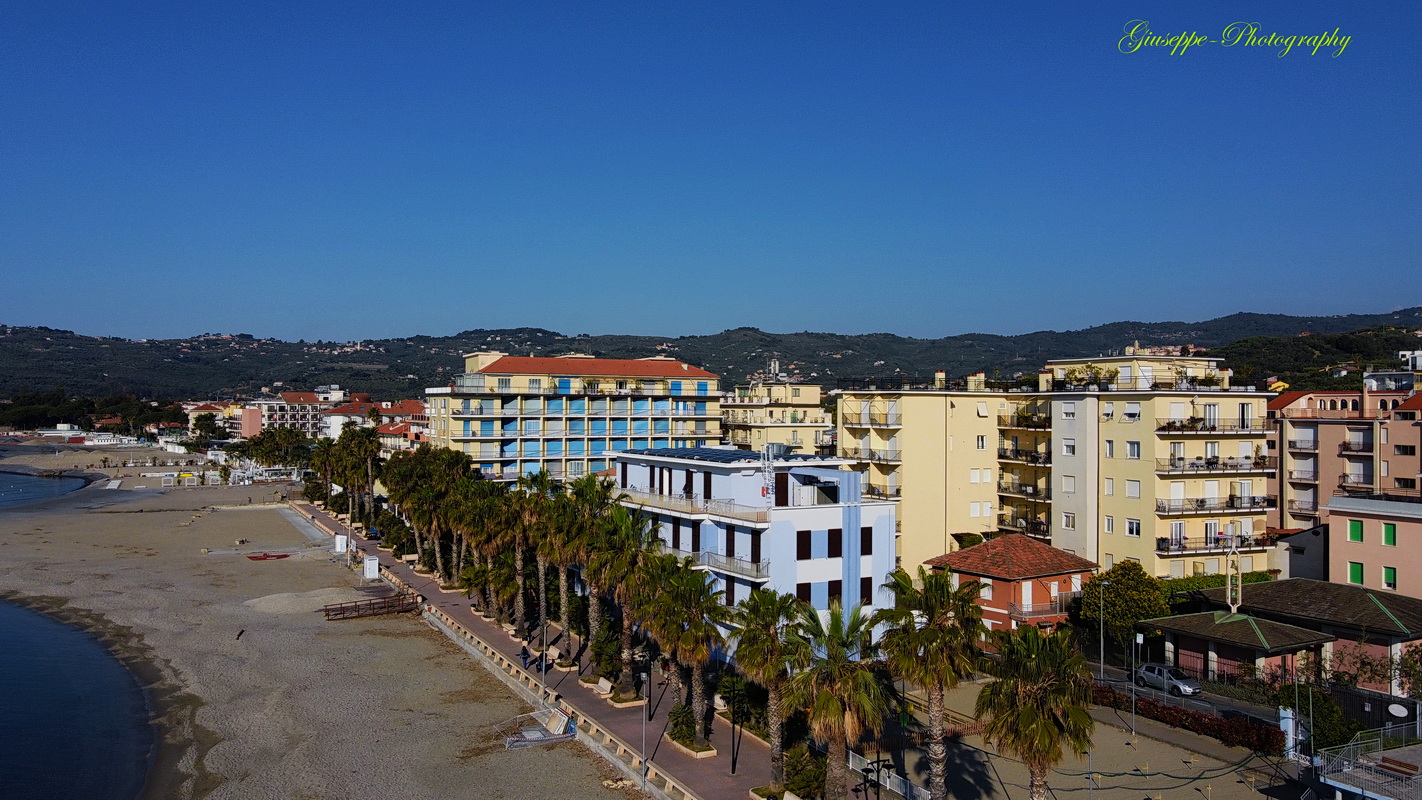 Foto 09 di 47