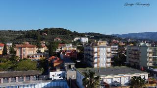 Foto 10 di 47