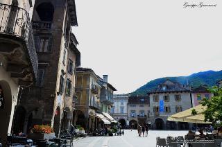 Foto 34 di 89