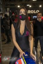 Foto 100 di 213