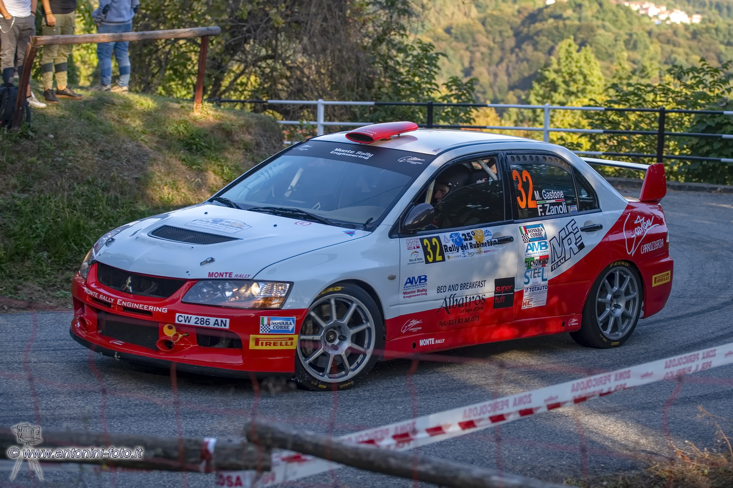 Foto 037 di 120