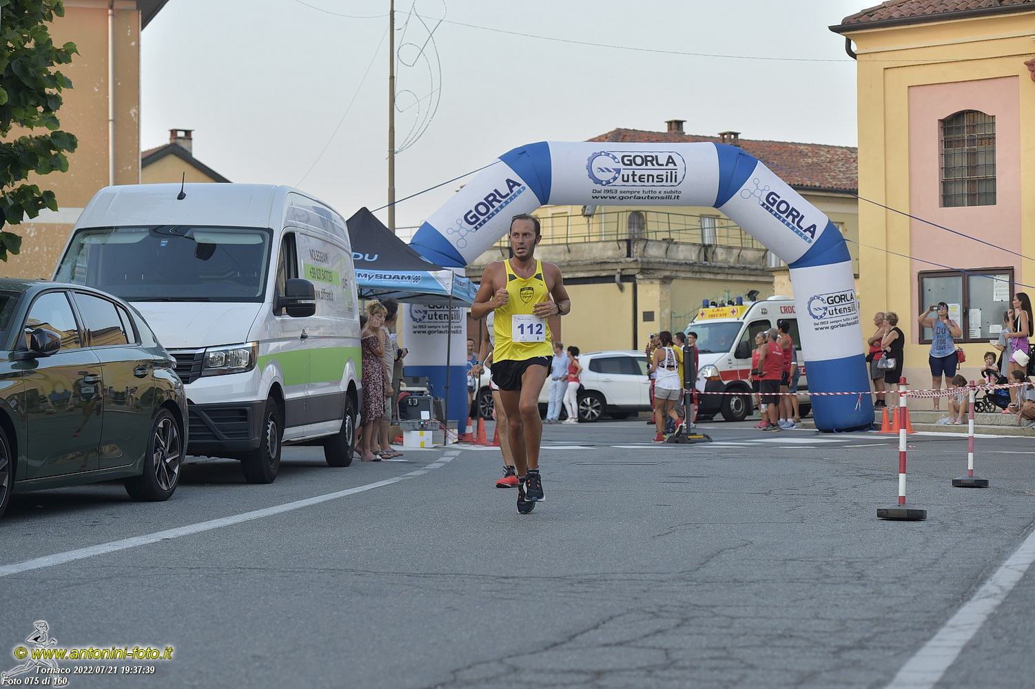 Foto 075 di 160