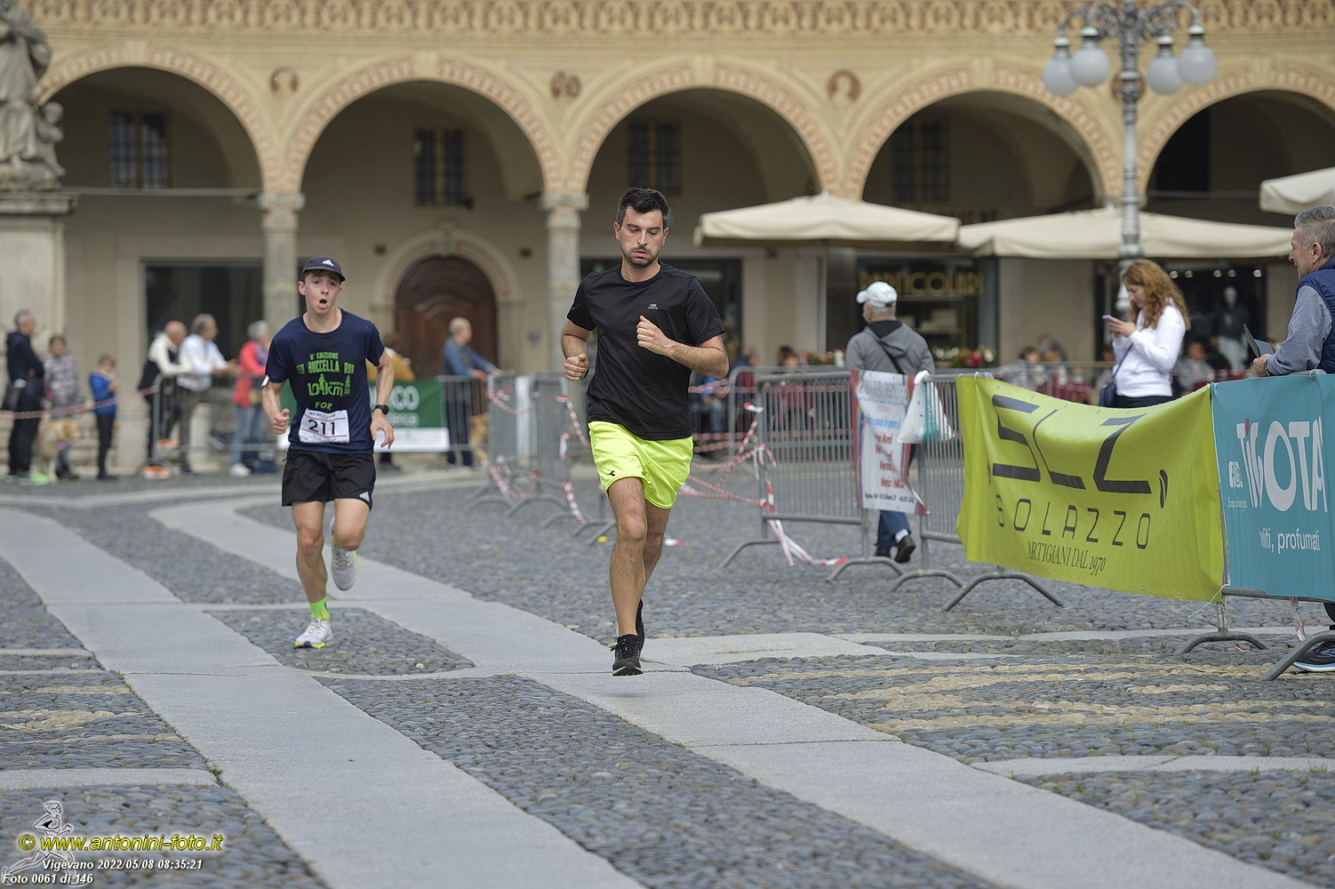 Foto 0061 di 146