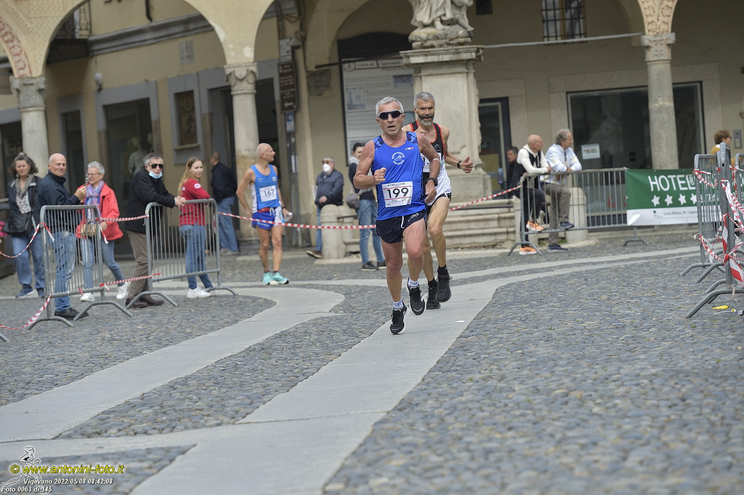 Foto 0063 di 145