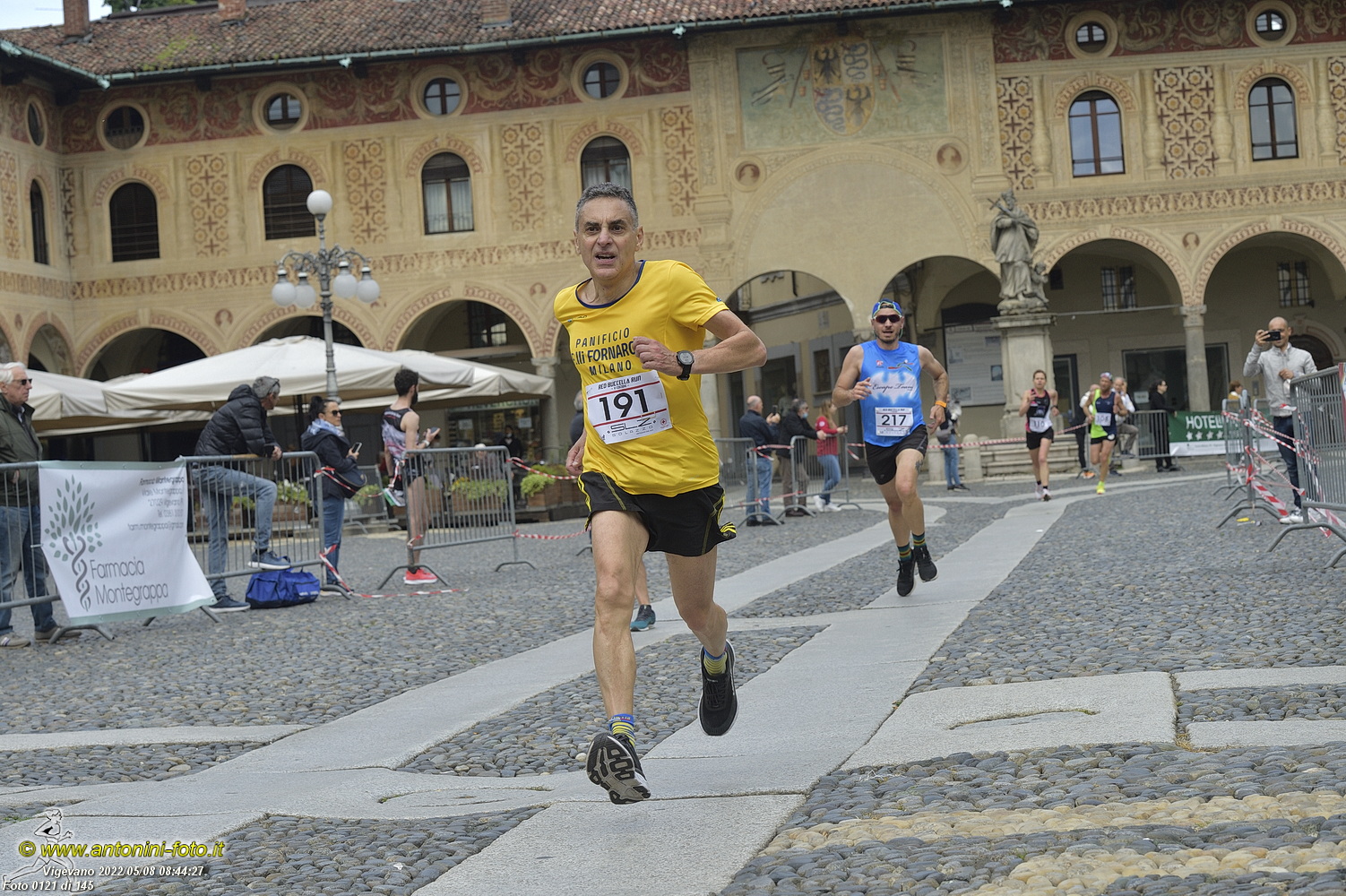 Foto 0121 di 145