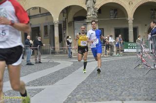 Foto 0024 di 145