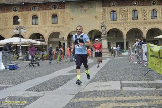 Foto 0048 di 145