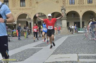 Foto 0049 di 145