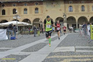 Foto 0076 di 145
