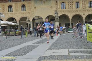 Foto 0096 di 145