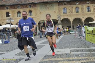 Foto 0100 di 145
