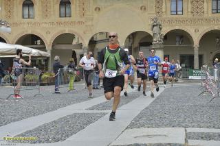 Foto 0131 di 145