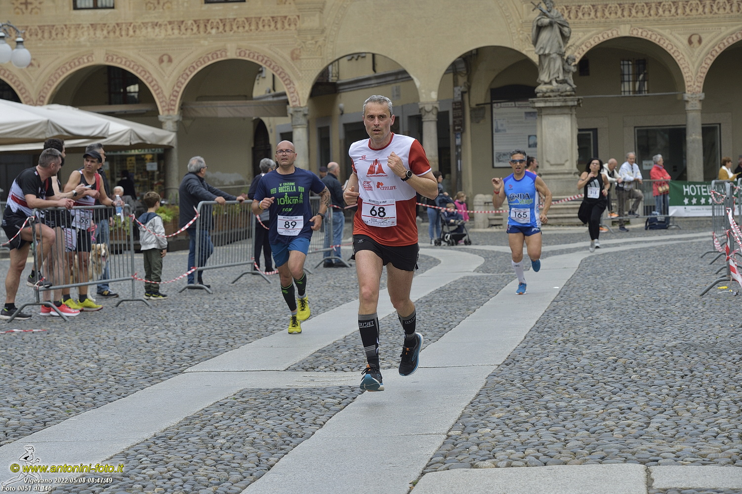 Foto 0051 di 146