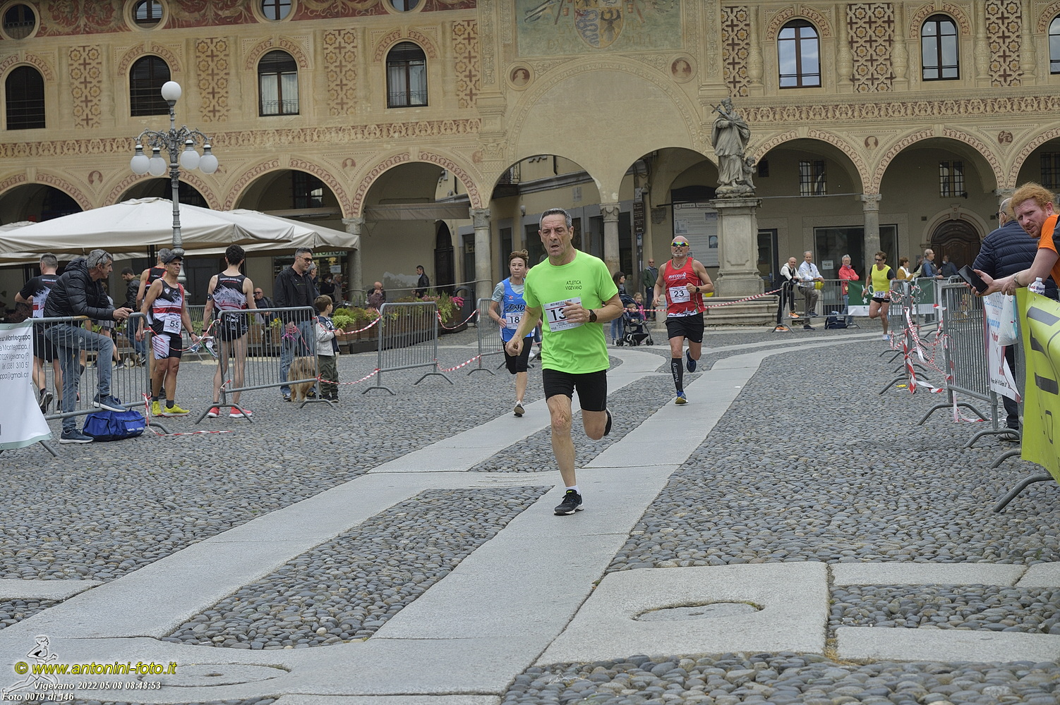 Foto 0079 di 146