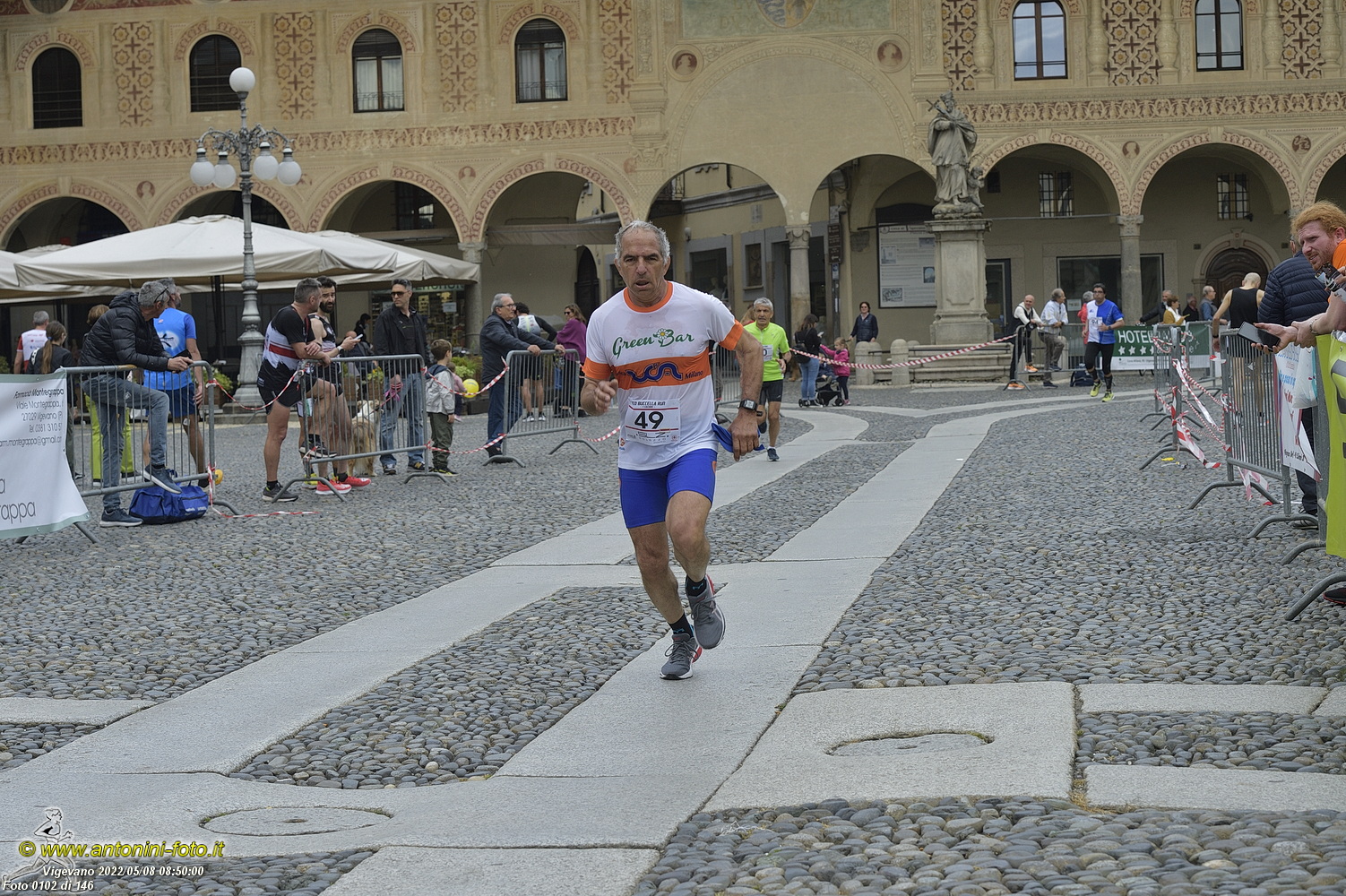 Foto 0102 di 146
