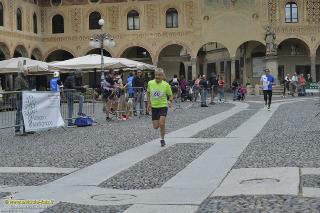 Foto 0103 di 146