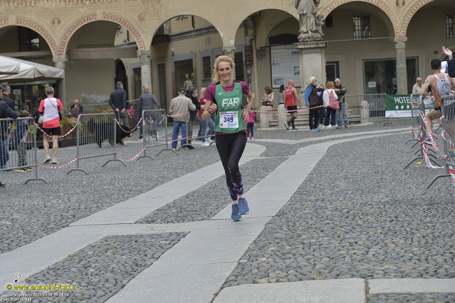 Foto 0107 di 144