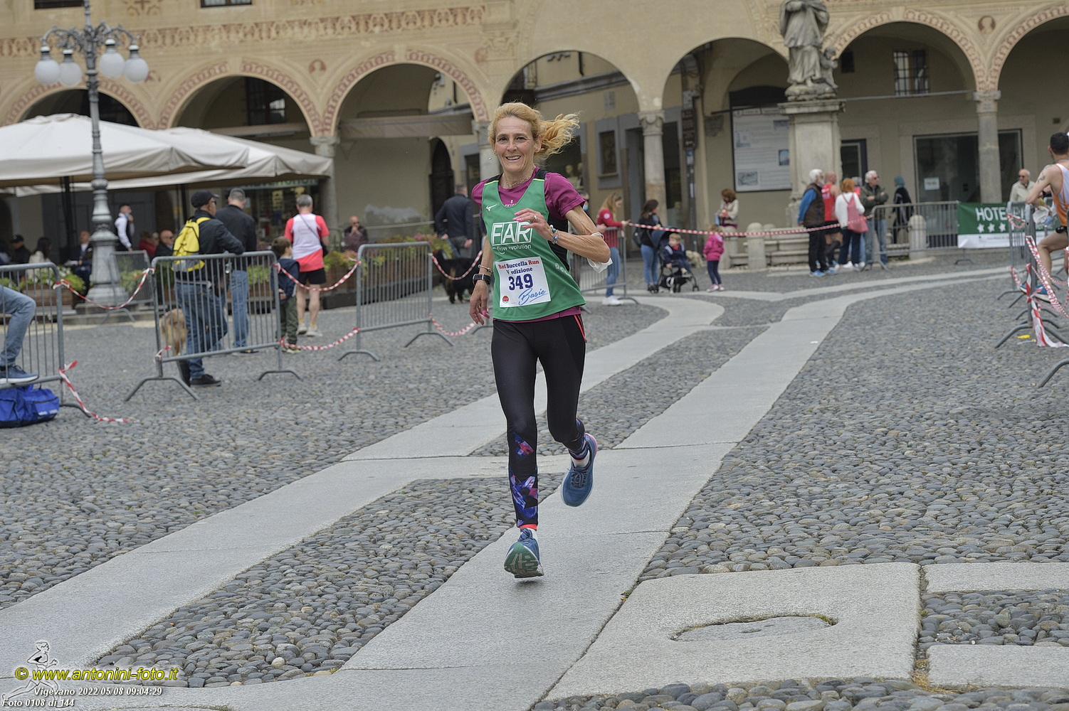 Foto 0108 di 144