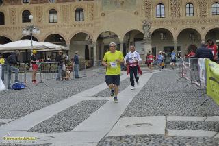 Foto 0028 di 144